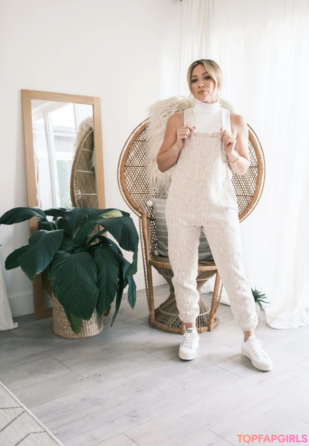 Foto desnuda filtrada de OnlyFans de Hilary Duff #219 Foto desnuda filtrada de OnlyFans de Hilary Duff #219