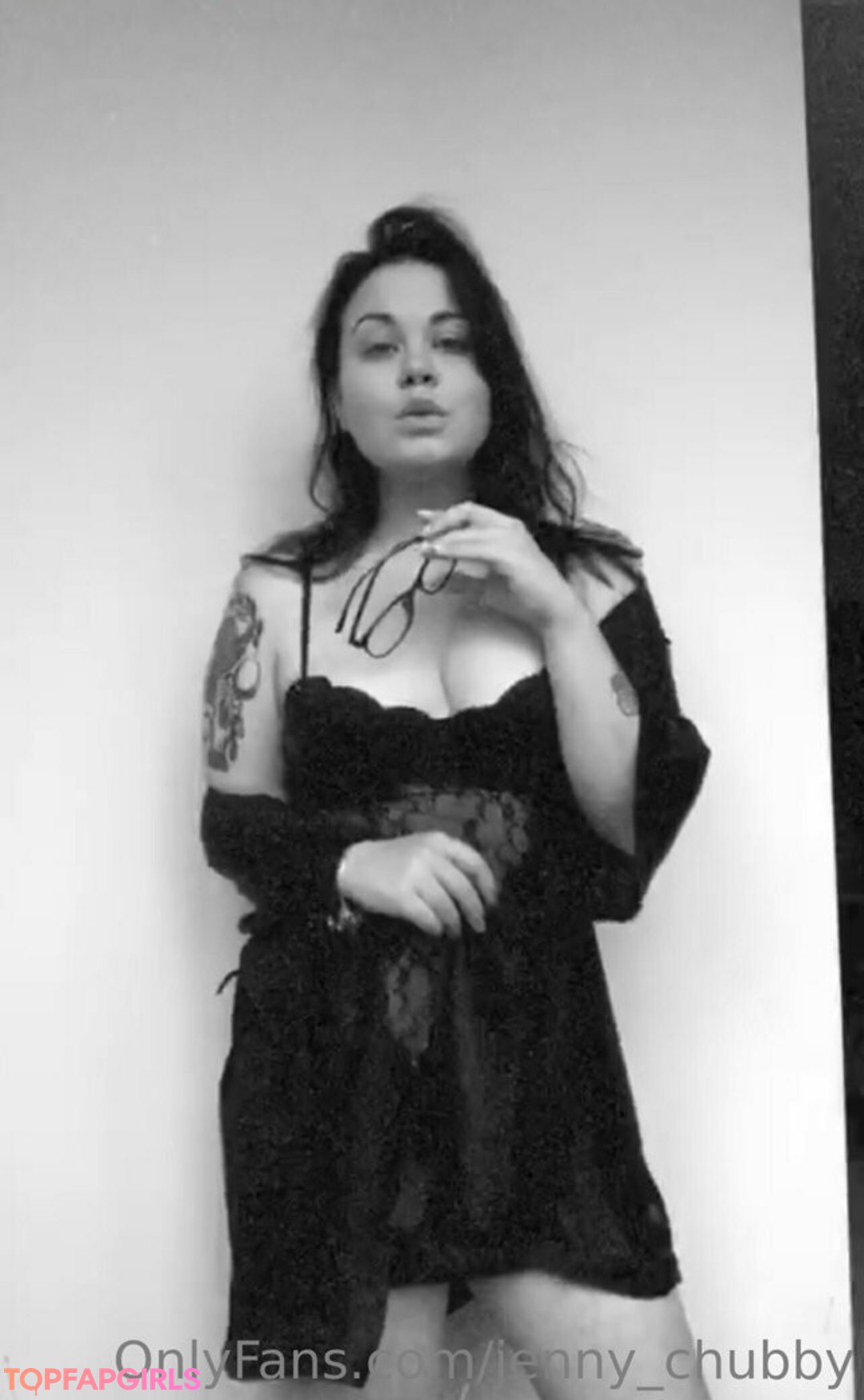 Foto desnuda filtrada de OnlyFans de Jennychubby #6 Foto desnuda filtrada de OnlyFans de Jennychubby #6
