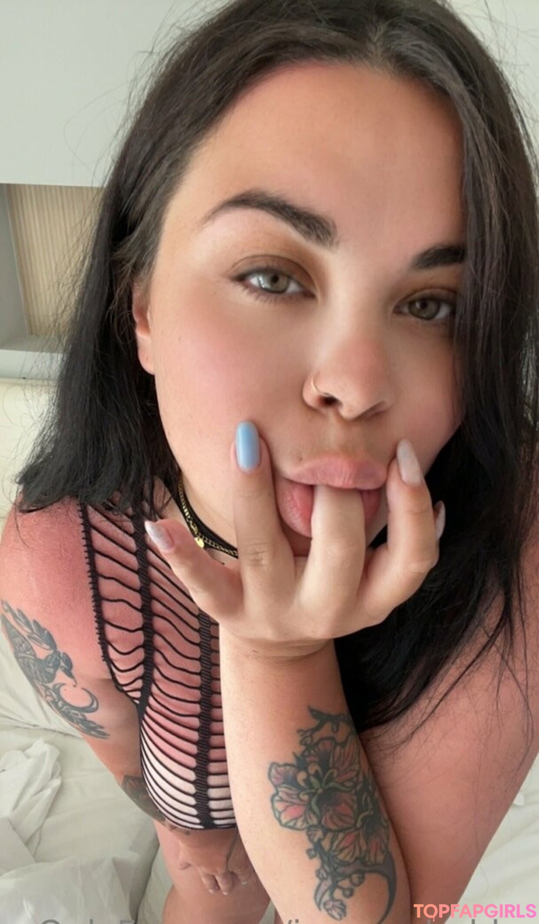 Foto desnuda filtrada de OnlyFans de Jennychubby #78 Foto desnuda filtrada de OnlyFans de Jennychubby #78