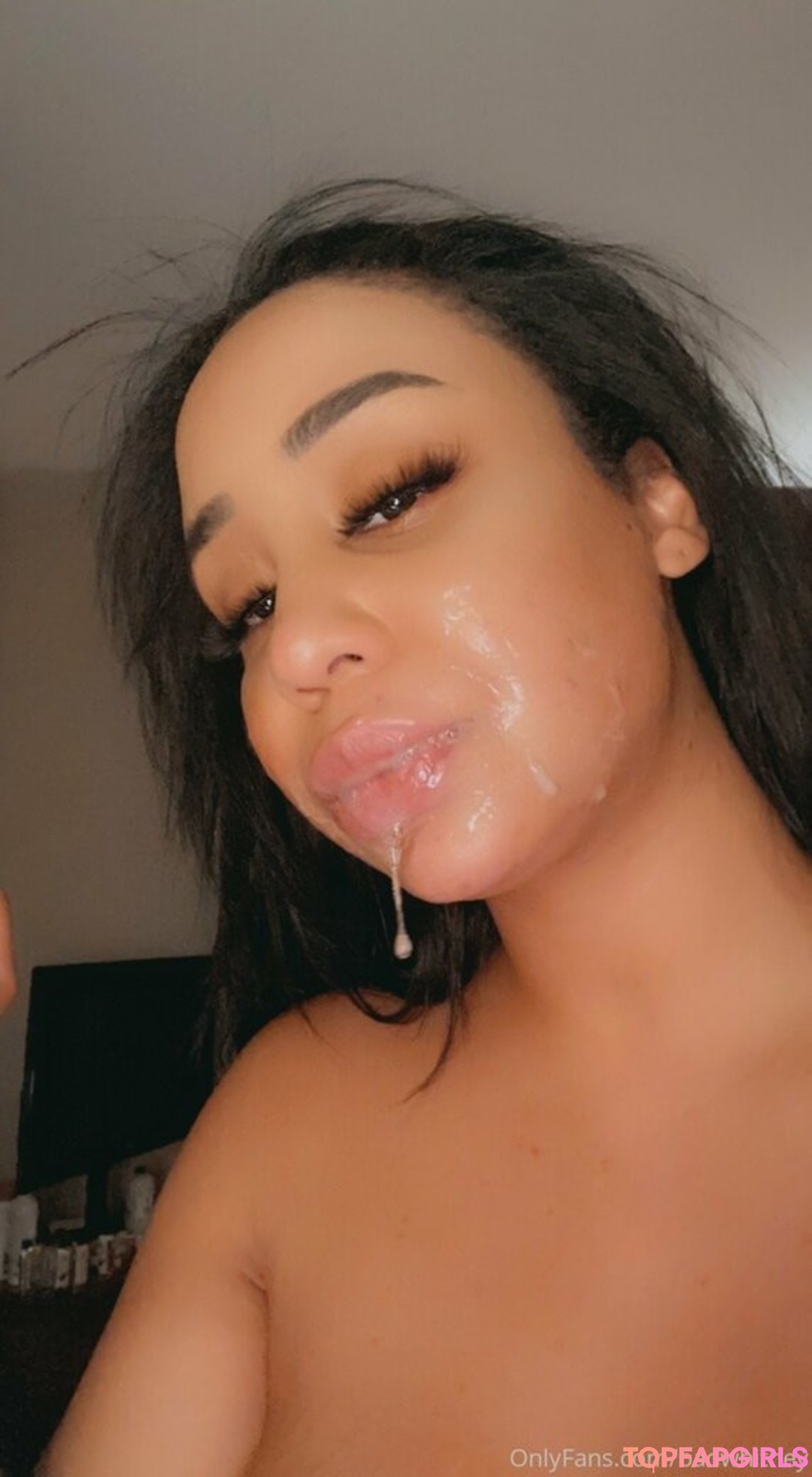 Foto desnuda filtrada de OnlyFans de Badwhitney #53 Foto desnuda filtrada de OnlyFans de Badwhitney #53
