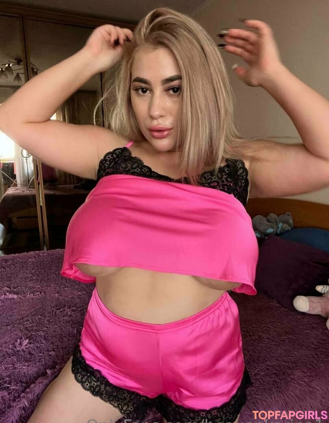 Foto desnuda filtrada de OnlyFans de Heavenkarina1 #81 Foto desnuda filtrada de OnlyFans de Heavenkarina1 #81