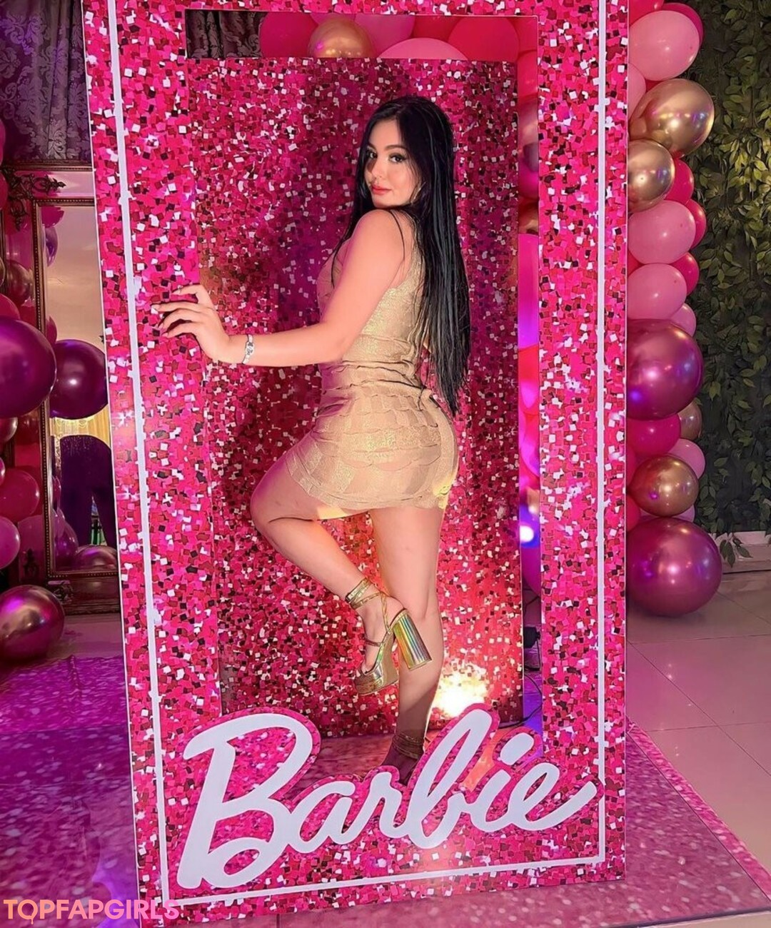 Foto desnuda filtrada de OnlyFans de Mc Bella Angel #72 Foto desnuda filtrada de OnlyFans de Mc Bella Angel #72