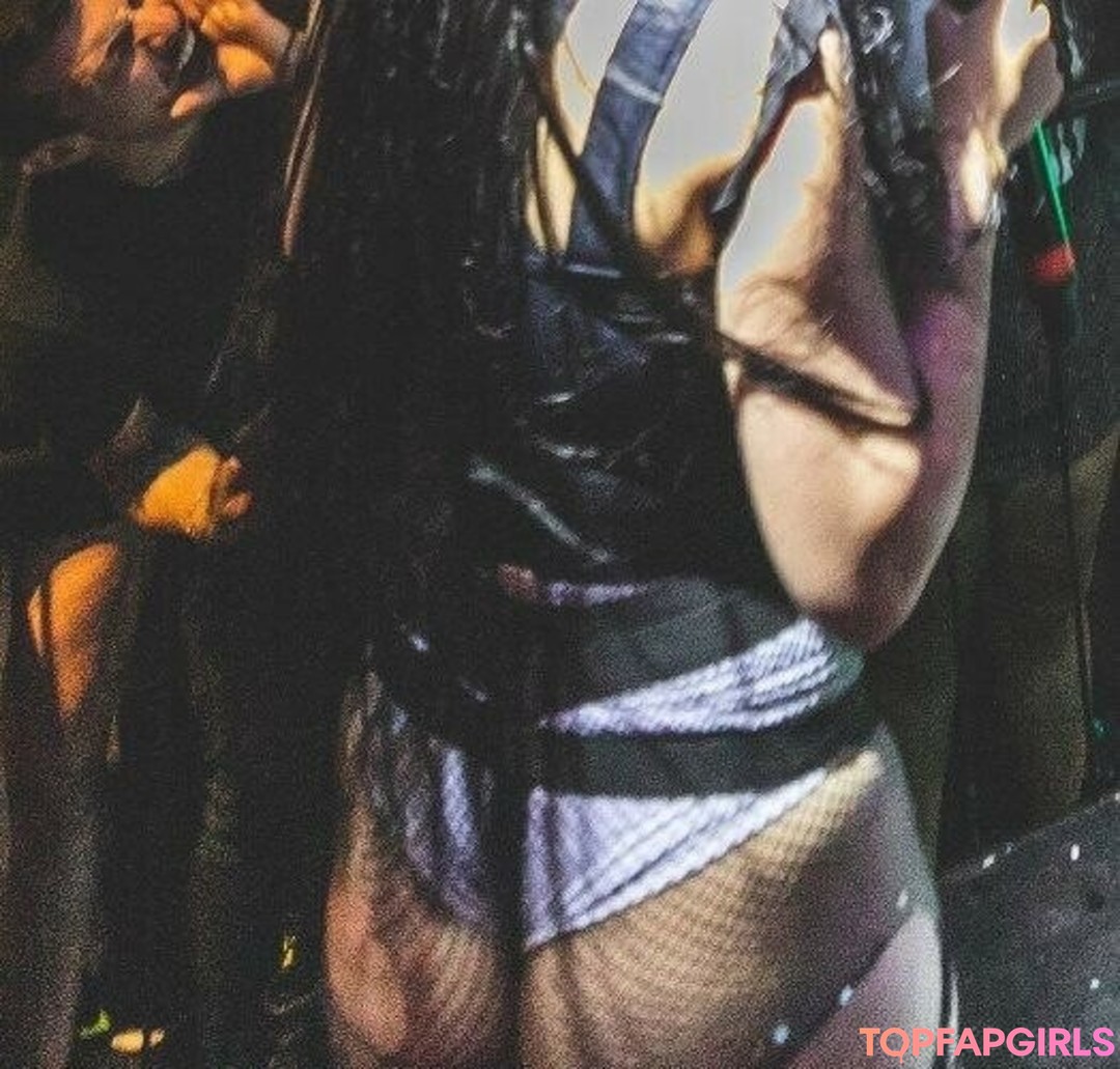 Foto desnuda filtrada de OnlyFans de Mc Bella Angel #8 Foto desnuda filtrada de OnlyFans de Mc Bella Angel #8