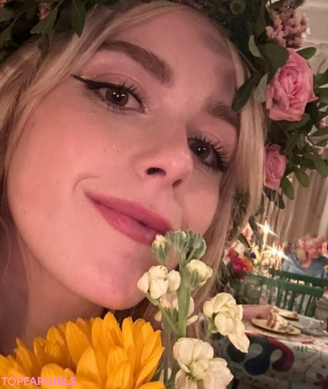 Foto desnuda filtrada de OnlyFans de Kiernan Shipka #1273