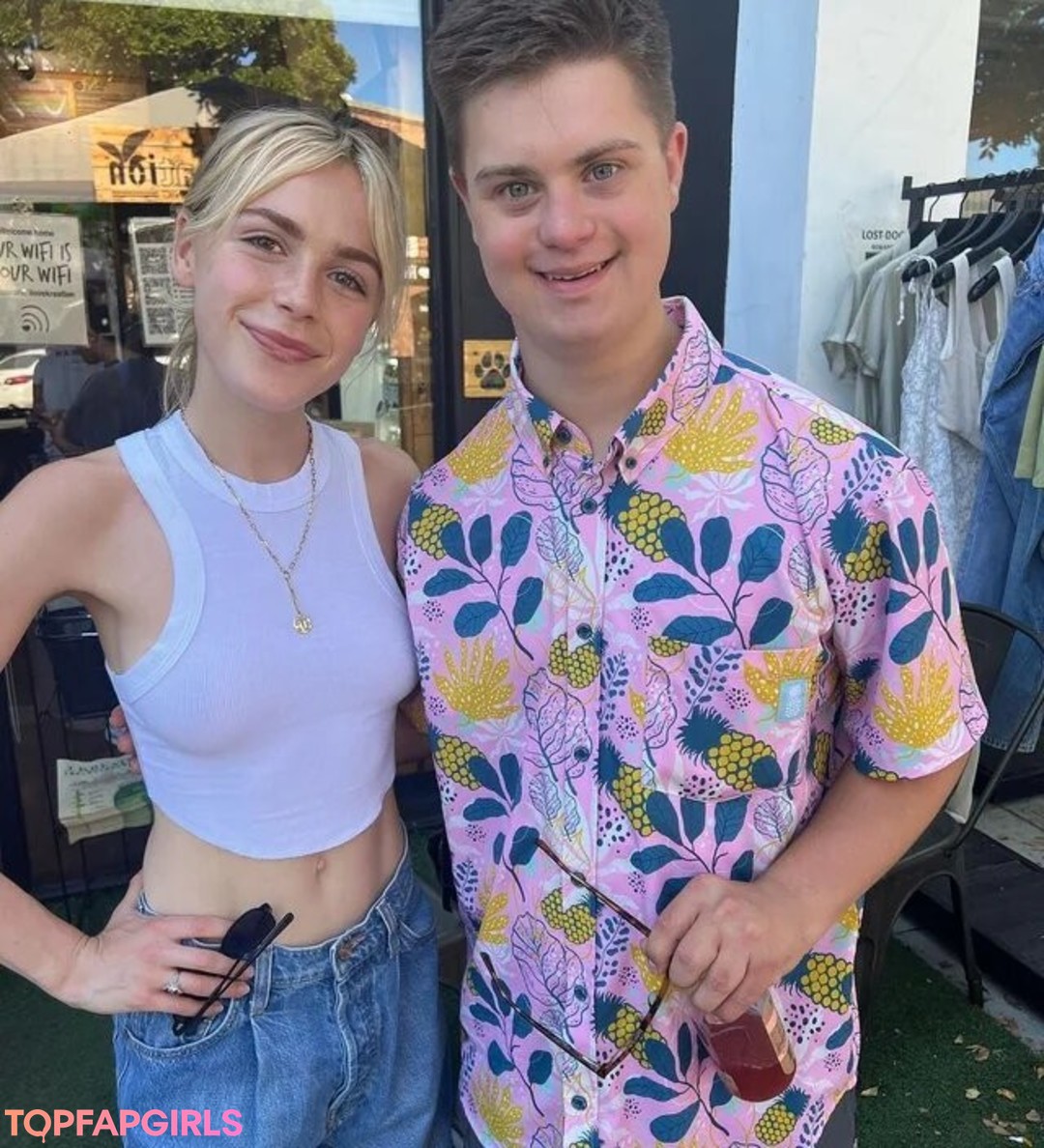 Foto desnuda filtrada de OnlyFans de Kiernan Shipka #1532
