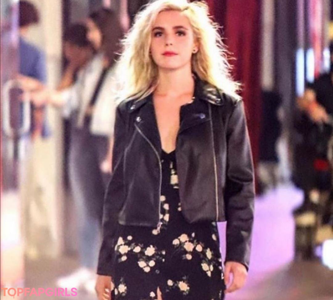 Foto desnuda filtrada de OnlyFans de Kiernan Shipka #16 Foto desnuda filtrada de OnlyFans de Kiernan Shipka #16