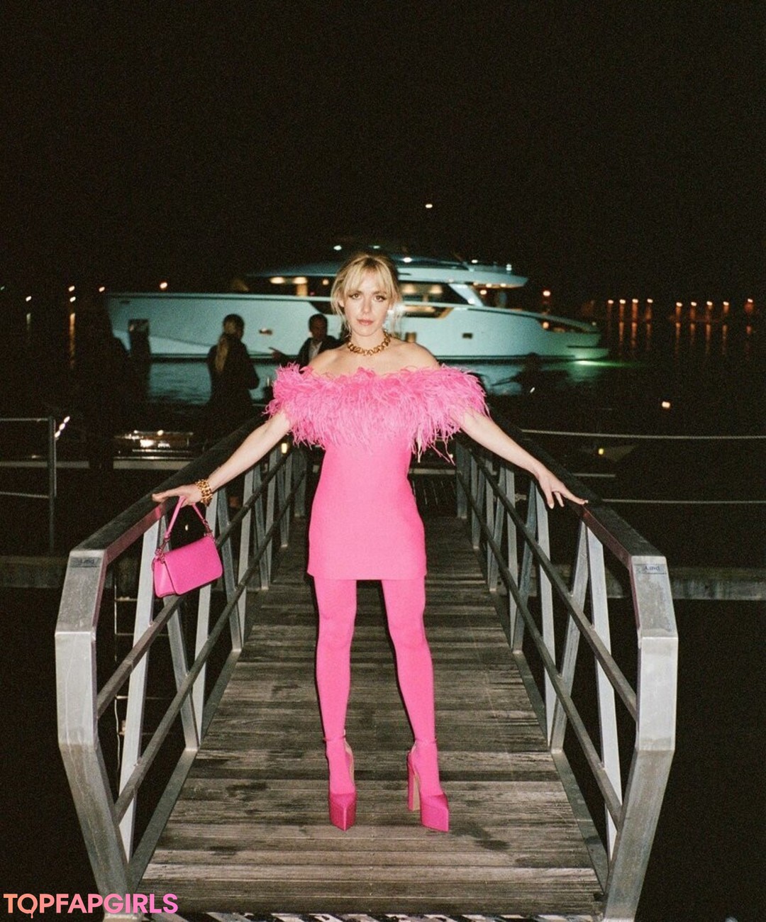 Foto desnuda filtrada de OnlyFans de Kiernan Shipka #354 Foto desnuda filtrada de OnlyFans de Kiernan Shipka #354