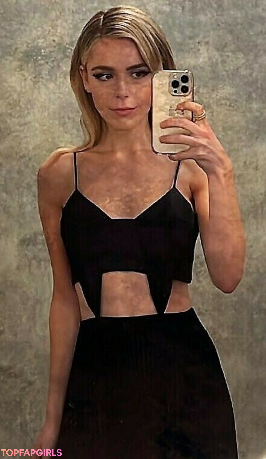 Foto desnuda filtrada de OnlyFans de Kiernan Shipka #559 Foto desnuda filtrada de OnlyFans de Kiernan Shipka #559