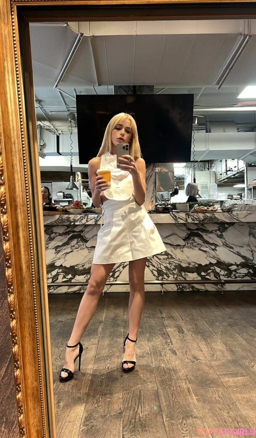Foto desnuda filtrada de OnlyFans de Kiernan Shipka #687 Foto desnuda filtrada de OnlyFans de Kiernan Shipka #687