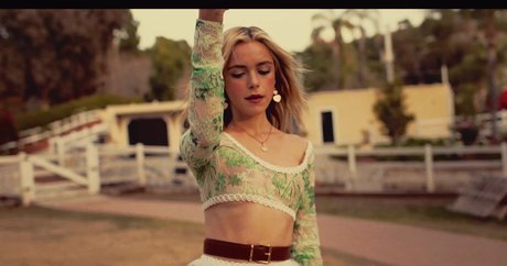 Kiernan Shipka