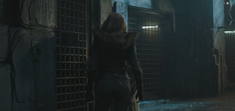 Karen Gillan