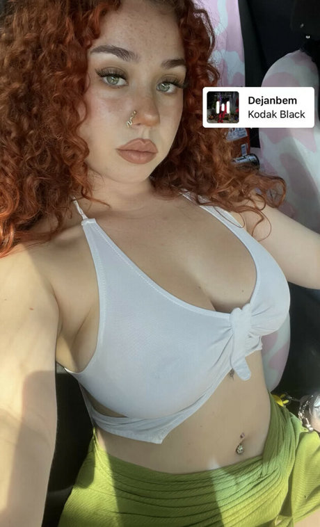 Foto desnuda filtrada de OnlyFans de Luvmesumfuego
