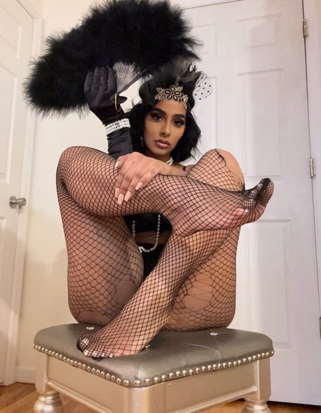 Ayisha Diaz