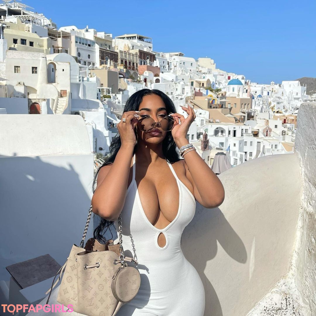 Foto desnuda filtrada de OnlyFans de Ayisha Diaz #91 Foto desnuda filtrada de OnlyFans de Ayisha Diaz #91
