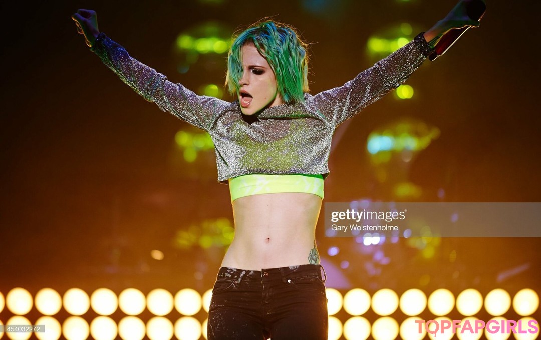 Foto desnuda filtrada de OnlyFans de Hayley Williams #117 Foto desnuda filtrada de OnlyFans de Hayley Williams #117