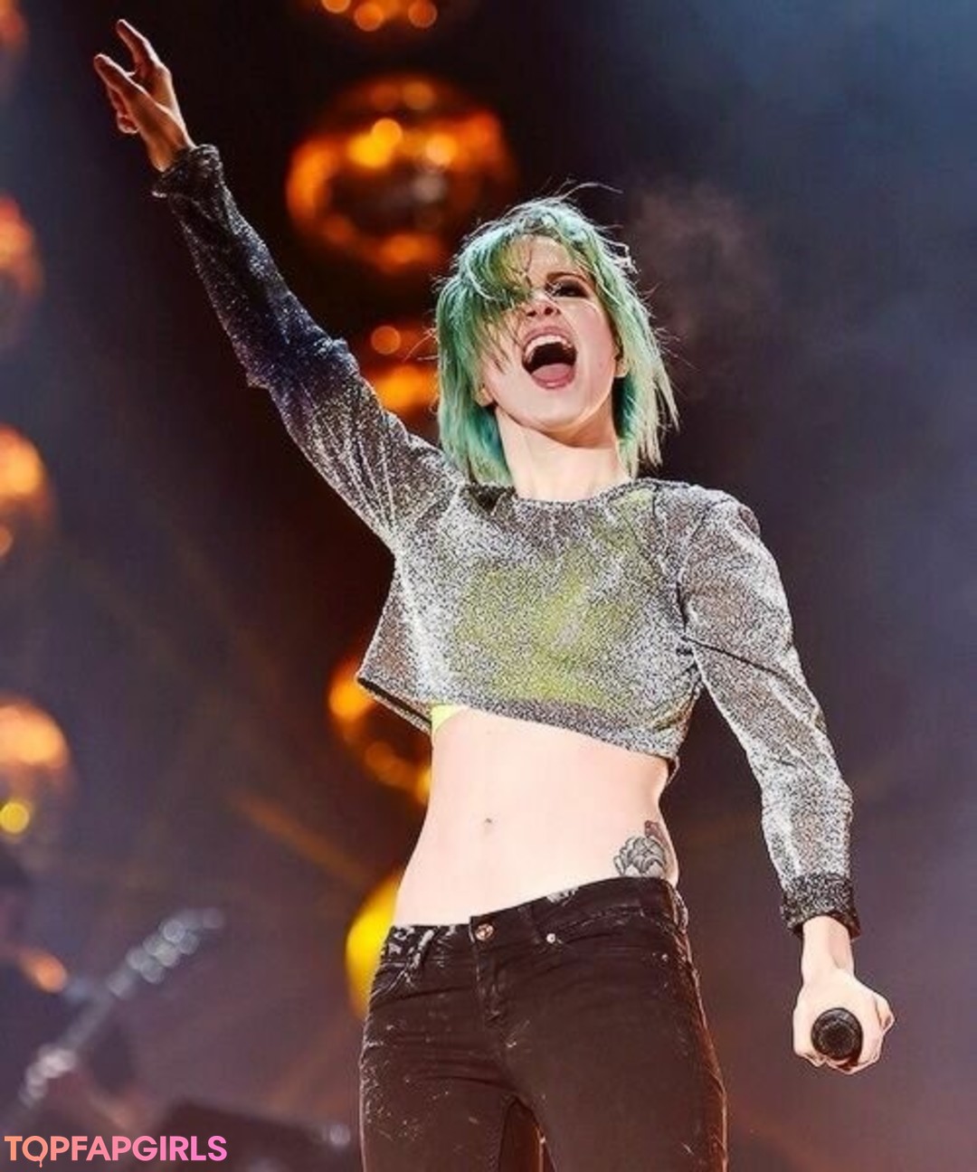 Foto desnuda filtrada de OnlyFans de Hayley Williams #130 Foto desnuda filtrada de OnlyFans de Hayley Williams #130