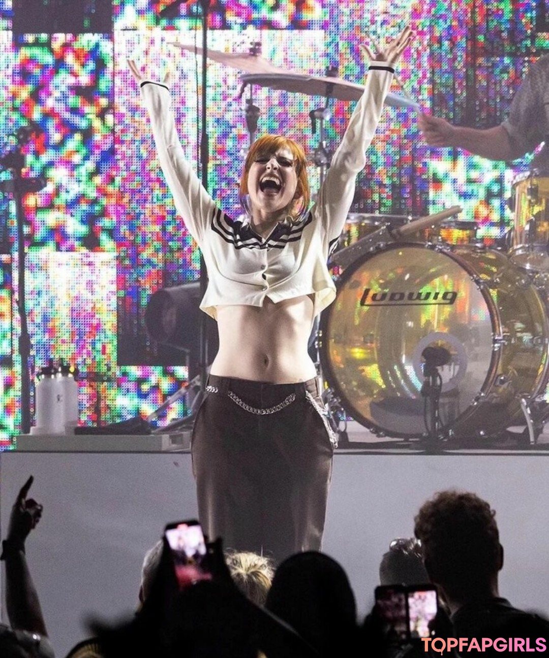 Foto desnuda filtrada de OnlyFans de Hayley Williams #145 Foto desnuda filtrada de OnlyFans de Hayley Williams #145