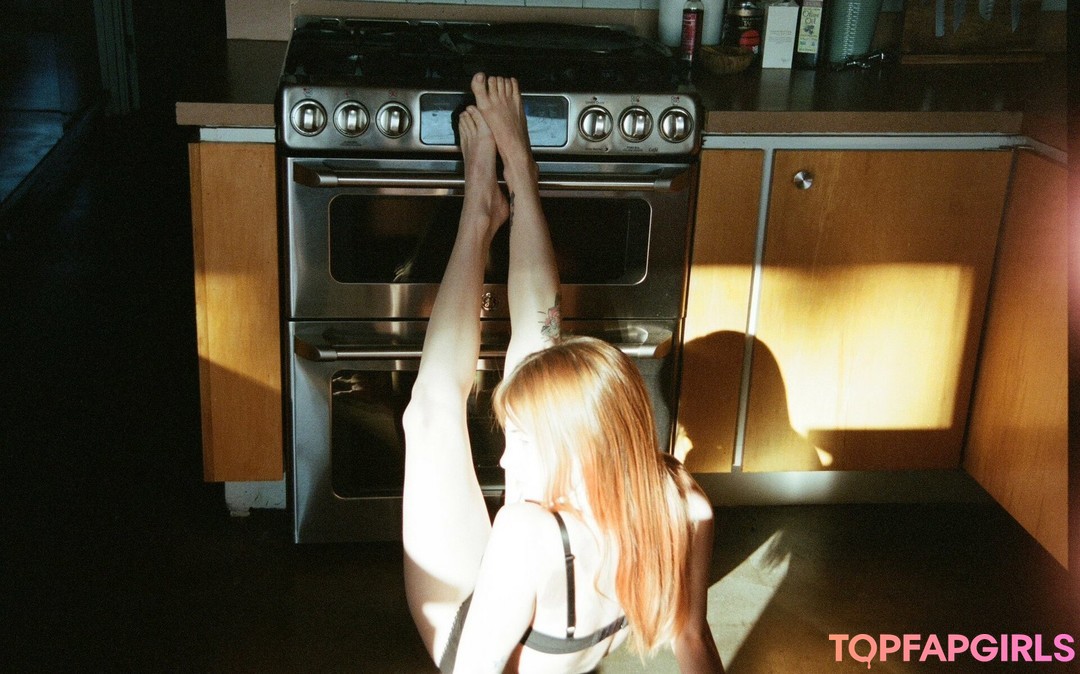 Foto desnuda filtrada de OnlyFans de Hayley Williams #212 Foto desnuda filtrada de OnlyFans de Hayley Williams #212