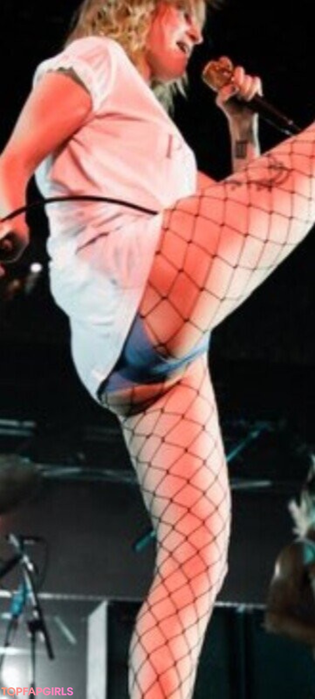 Foto desnuda filtrada de OnlyFans de Hayley Williams #26 Foto desnuda filtrada de OnlyFans de Hayley Williams #26