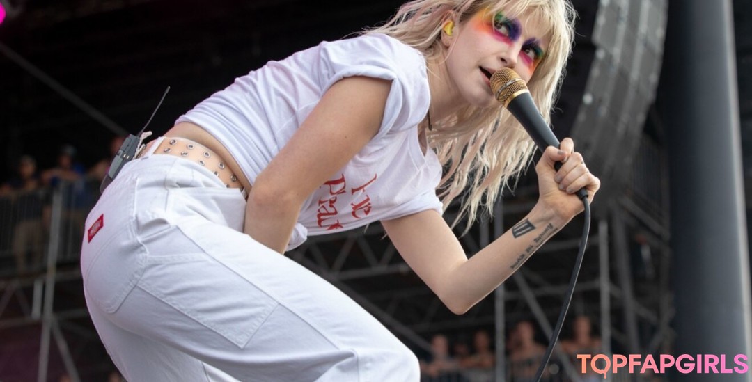 Foto desnuda filtrada de OnlyFans de Hayley Williams #424 Foto desnuda filtrada de OnlyFans de Hayley Williams #424