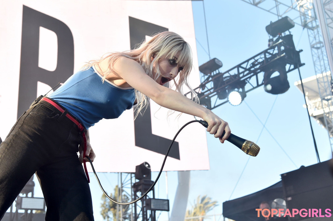 Foto desnuda filtrada de OnlyFans de Hayley Williams #50 Foto desnuda filtrada de OnlyFans de Hayley Williams #50