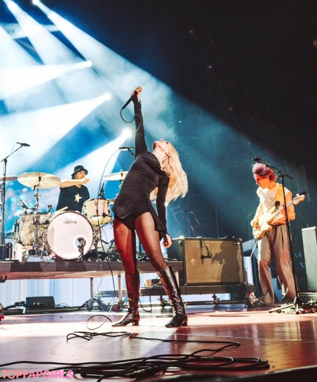 Foto desnuda filtrada de OnlyFans de Hayley Williams #522 Foto desnuda filtrada de OnlyFans de Hayley Williams #522