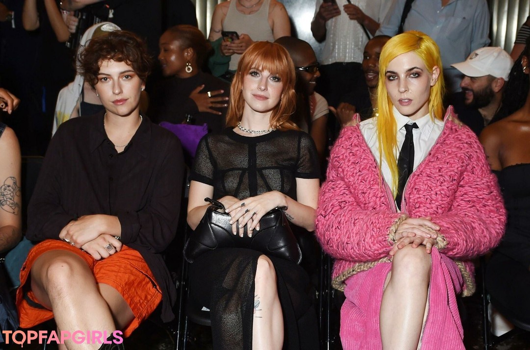 Foto desnuda filtrada de OnlyFans de Hayley Williams #620 Foto desnuda filtrada de OnlyFans de Hayley Williams #620