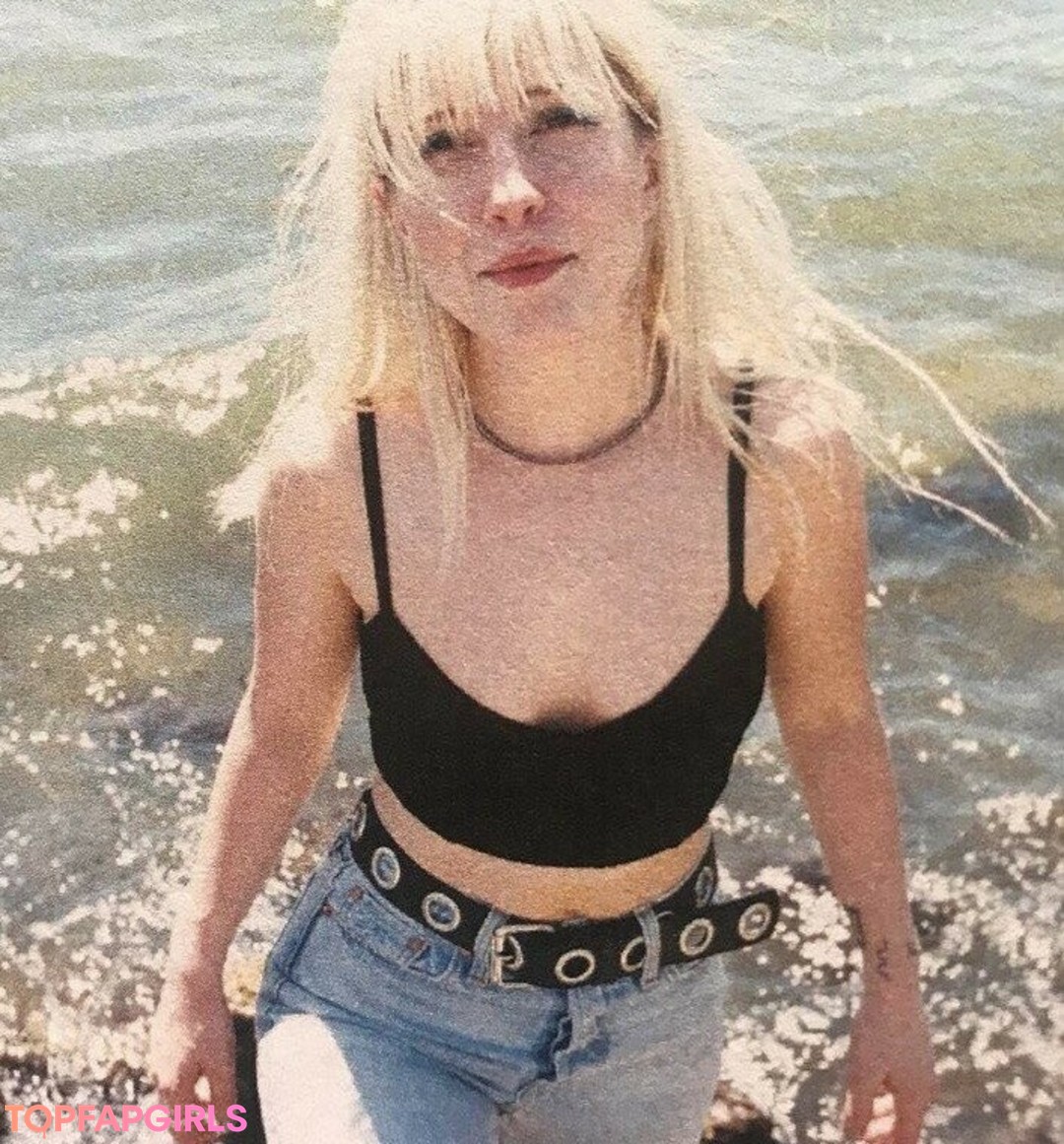 Foto desnuda filtrada de OnlyFans de Hayley Williams #709 Foto desnuda filtrada de OnlyFans de Hayley Williams #709