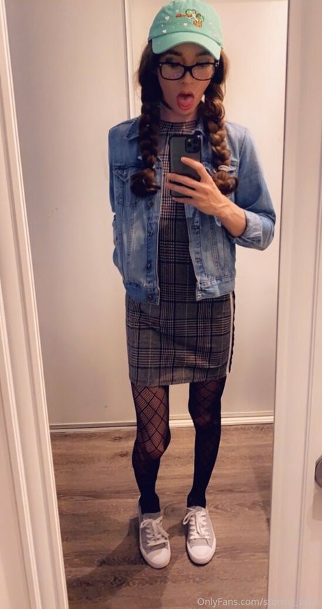 Stormy_buns