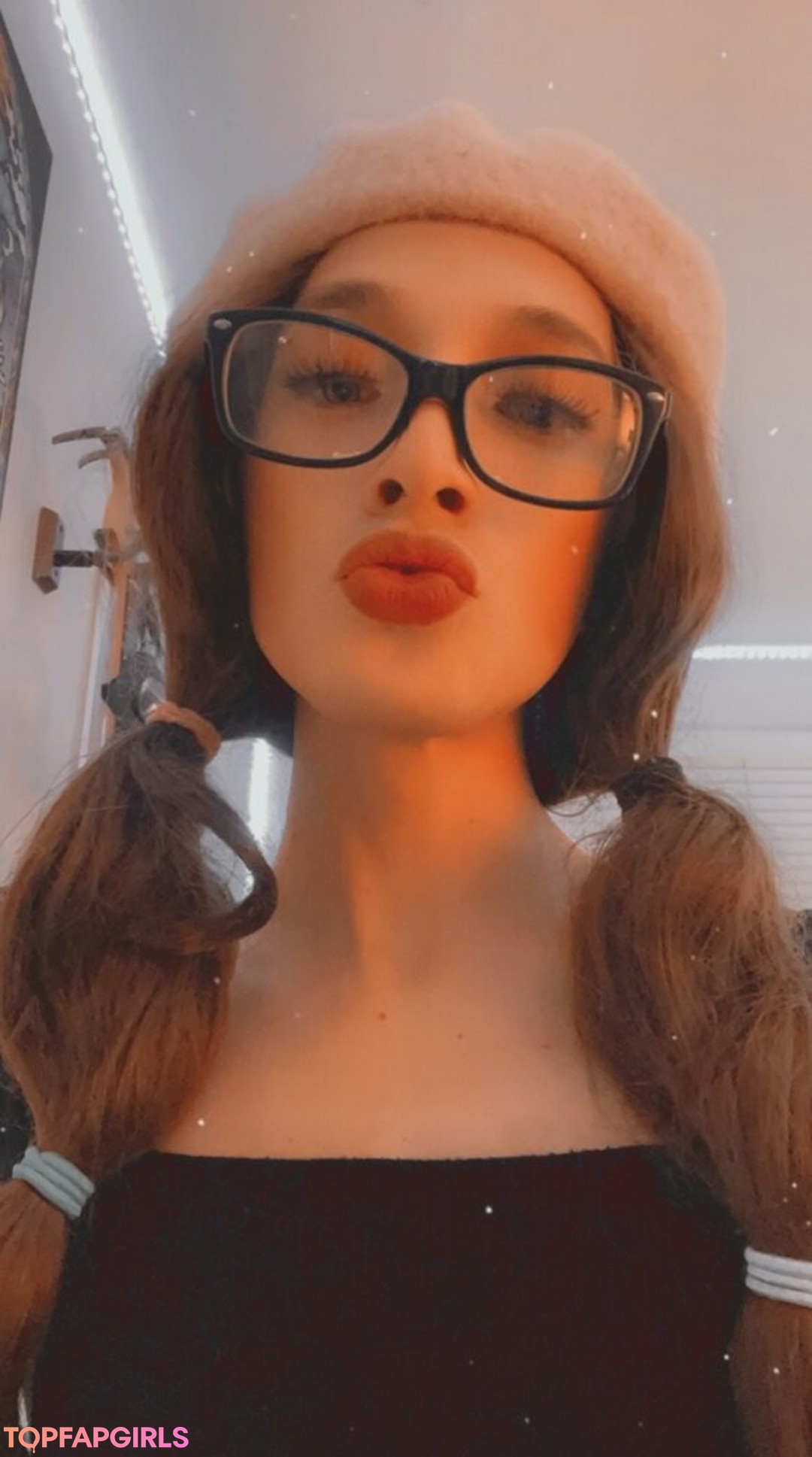 Foto desnuda filtrada de OnlyFans de Stormybuns #96 Foto desnuda filtrada de OnlyFans de Stormybuns #96