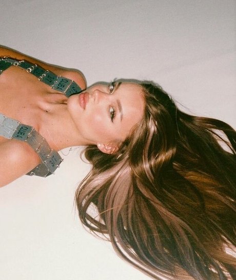 Anna Zak