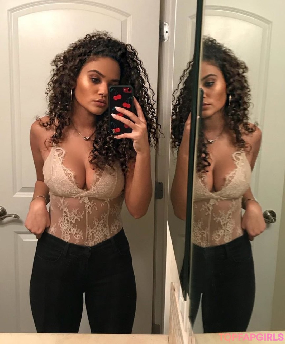 Foto desnuda filtrada de OnlyFans de Madison Pettis #26 Foto desnuda filtrada de OnlyFans de Madison Pettis #26