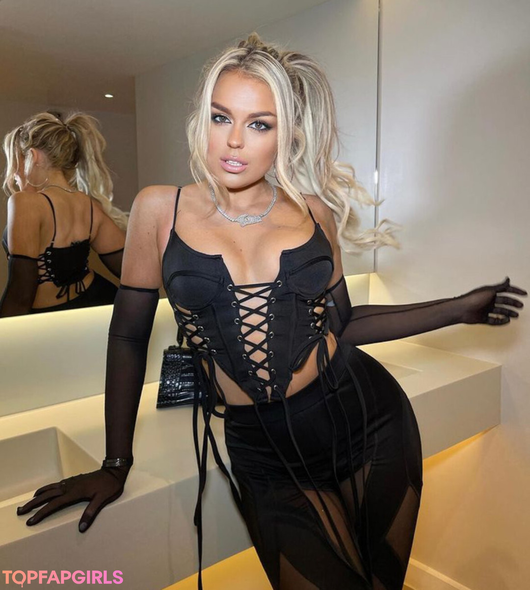 Foto desnuda filtrada de OnlyFans de Tallia Storm #19 Foto desnuda filtrada de OnlyFans de Tallia Storm #19