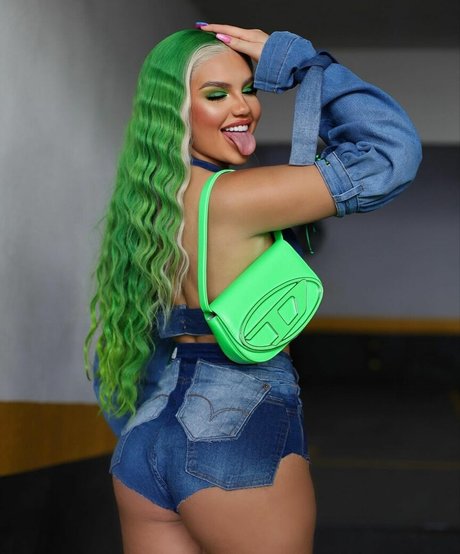 Vivi Wanderley