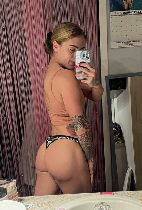 Foto desnuda filtrada de OnlyFans de Firefliesirl