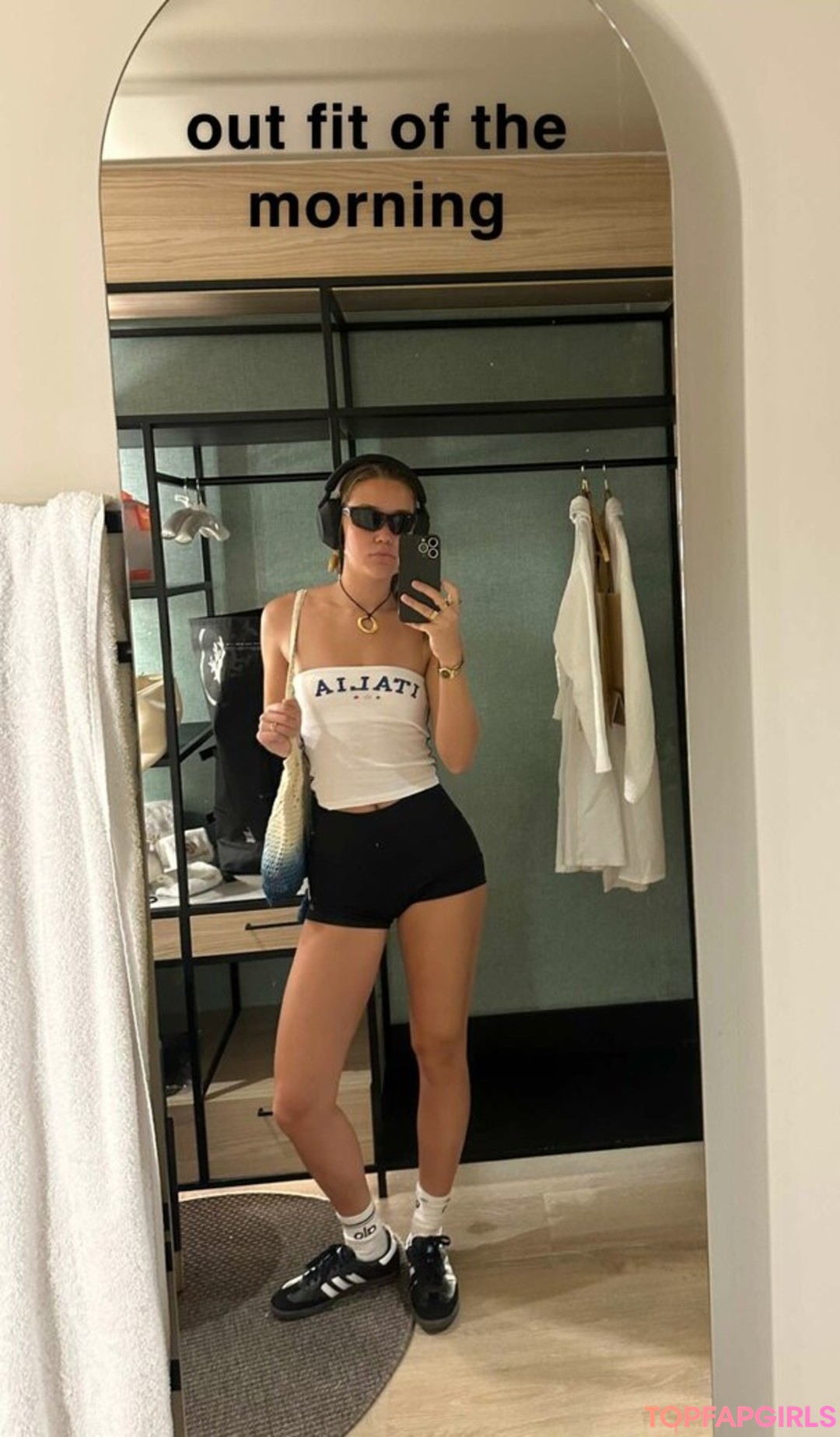 Foto desnuda filtrada de OnlyFans de Olivia Ponton #626 Foto desnuda filtrada de OnlyFans de Olivia Ponton #626