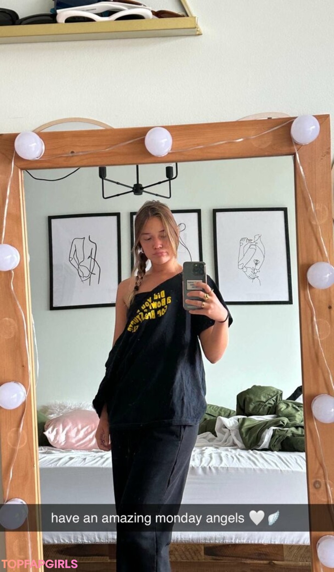 Foto desnuda filtrada de OnlyFans de Olivia Ponton #871 Foto desnuda filtrada de OnlyFans de Olivia Ponton #871