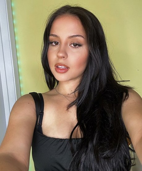 Foto desnuda filtrada de OnlyFans de Stef Solari