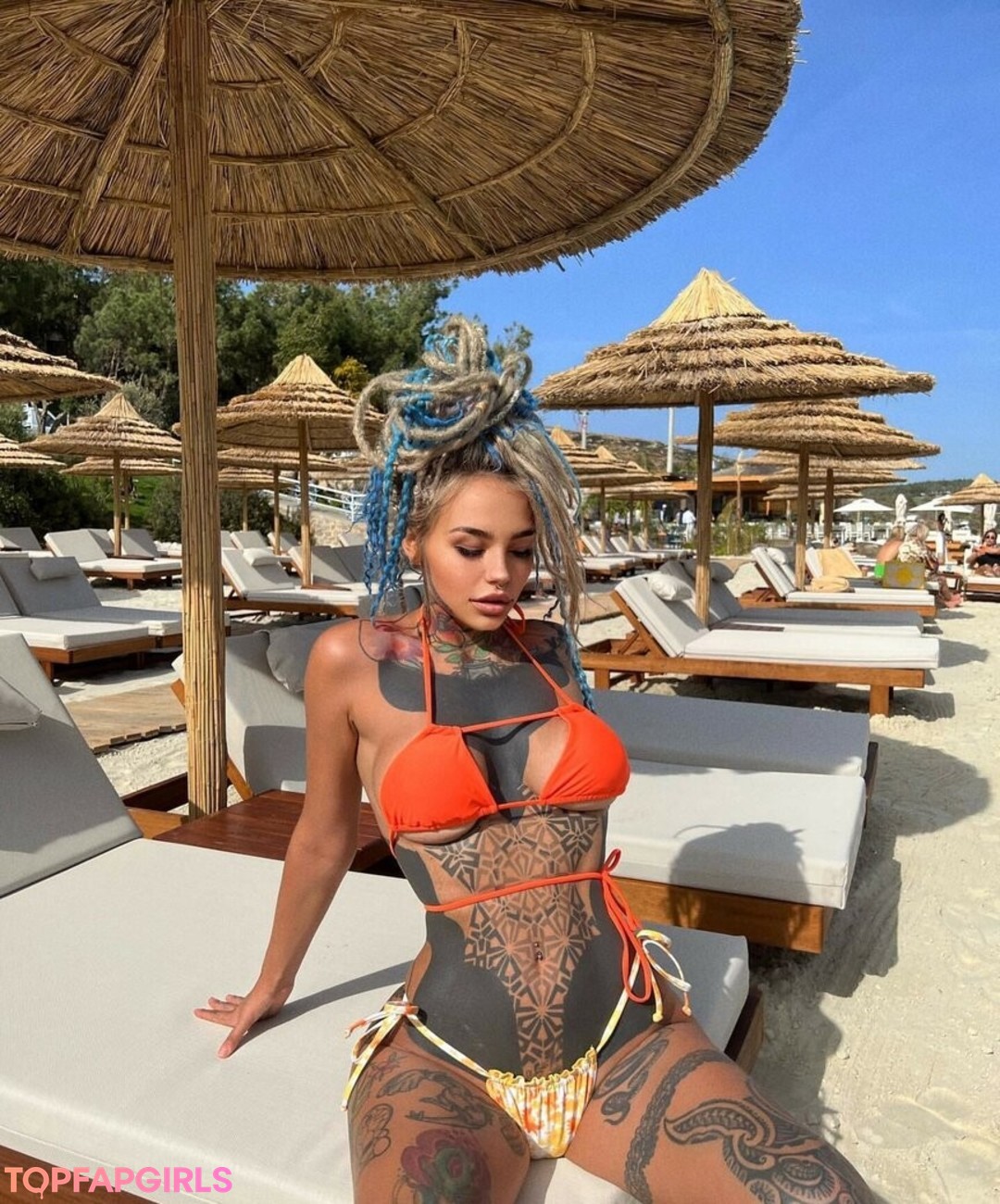 Foto desnuda filtrada de OnlyFans de Fishball Suicide #1176