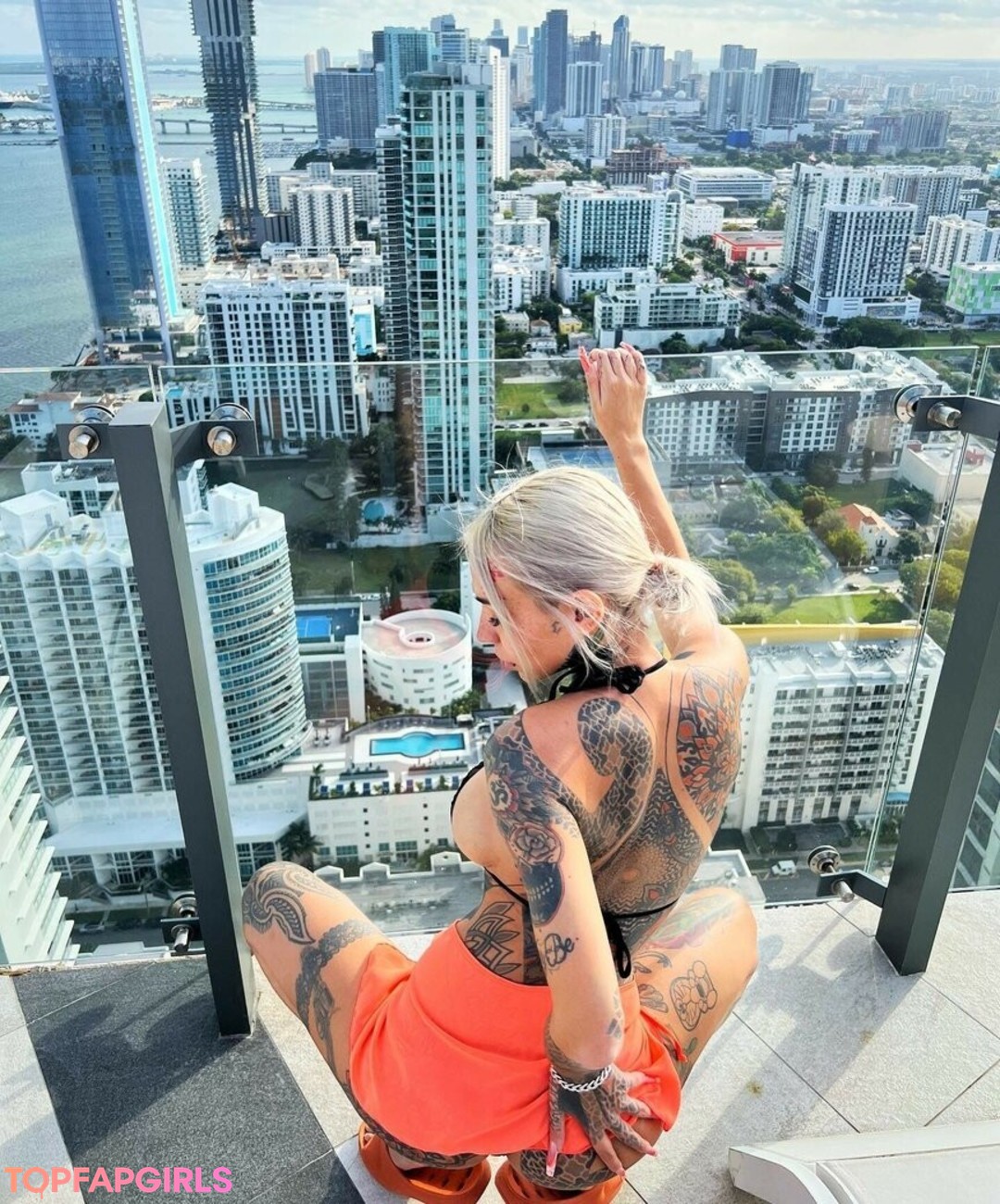 Foto desnuda filtrada de OnlyFans de Fishball Suicide #1685