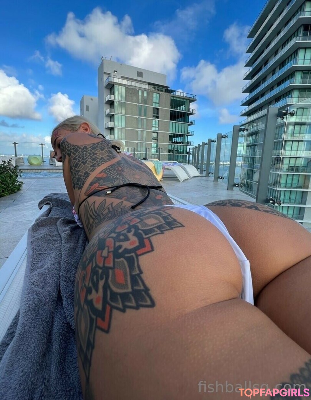 Foto desnuda filtrada de OnlyFans de Fishball Suicide #1709 Foto desnuda filtrada de OnlyFans de Fishball Suicide #1709