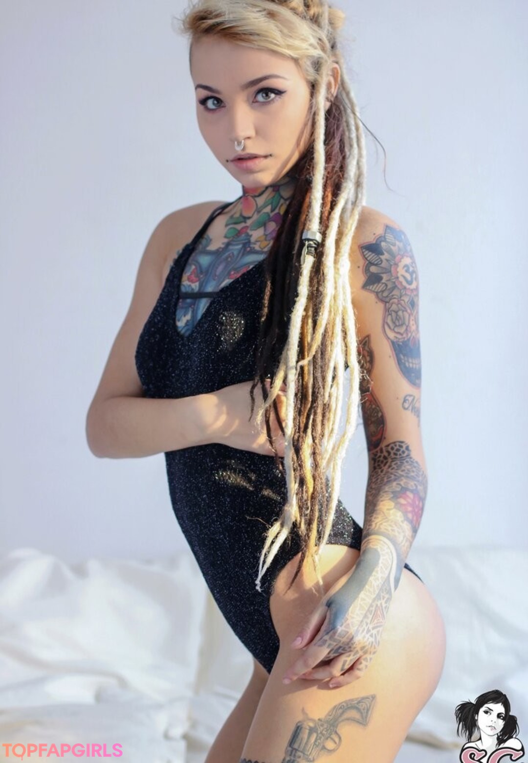 Foto desnuda filtrada de OnlyFans de Fishball Suicide #242 Foto desnuda filtrada de OnlyFans de Fishball Suicide #242