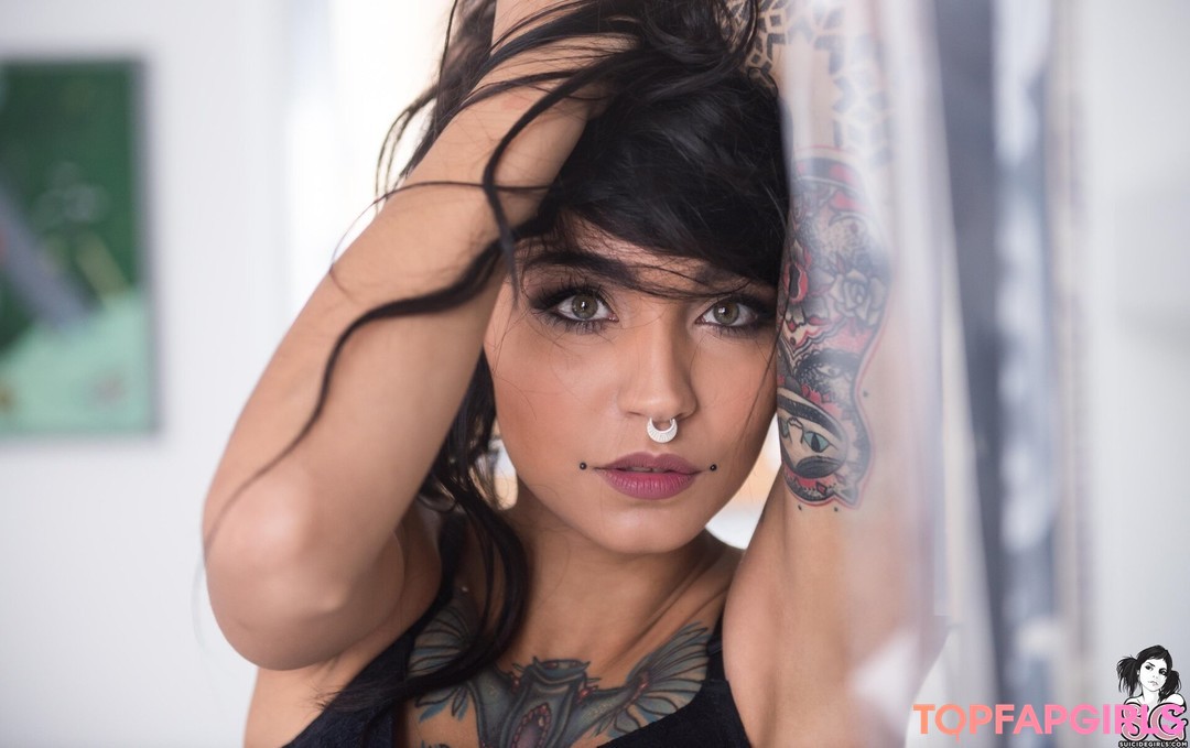 Foto desnuda filtrada de OnlyFans de Fishball Suicide #297 Foto desnuda filtrada de OnlyFans de Fishball Suicide #297