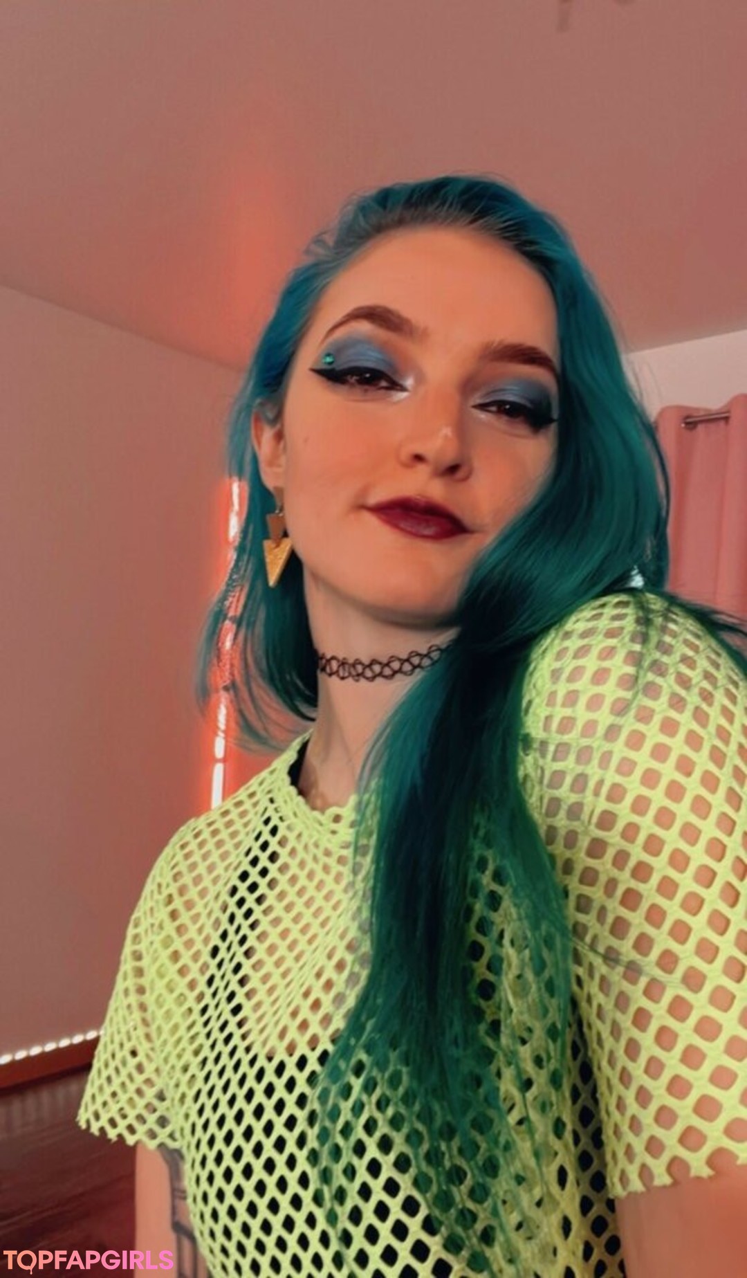 Foto desnuda filtrada de OnlyFans de Littlesiha #130 Foto desnuda filtrada de OnlyFans de Littlesiha #130