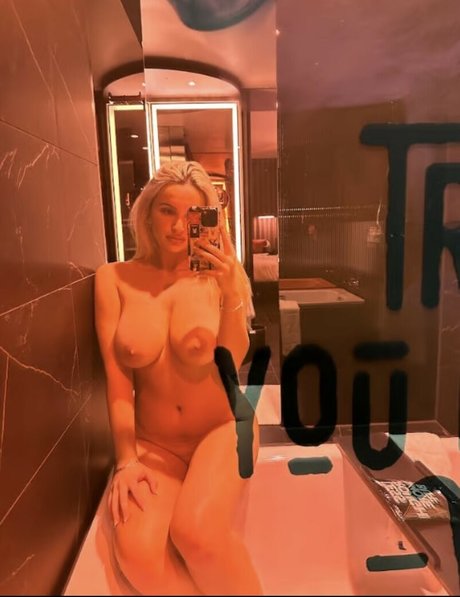 Foto desnuda filtrada de OnlyFans de Vee Campbell