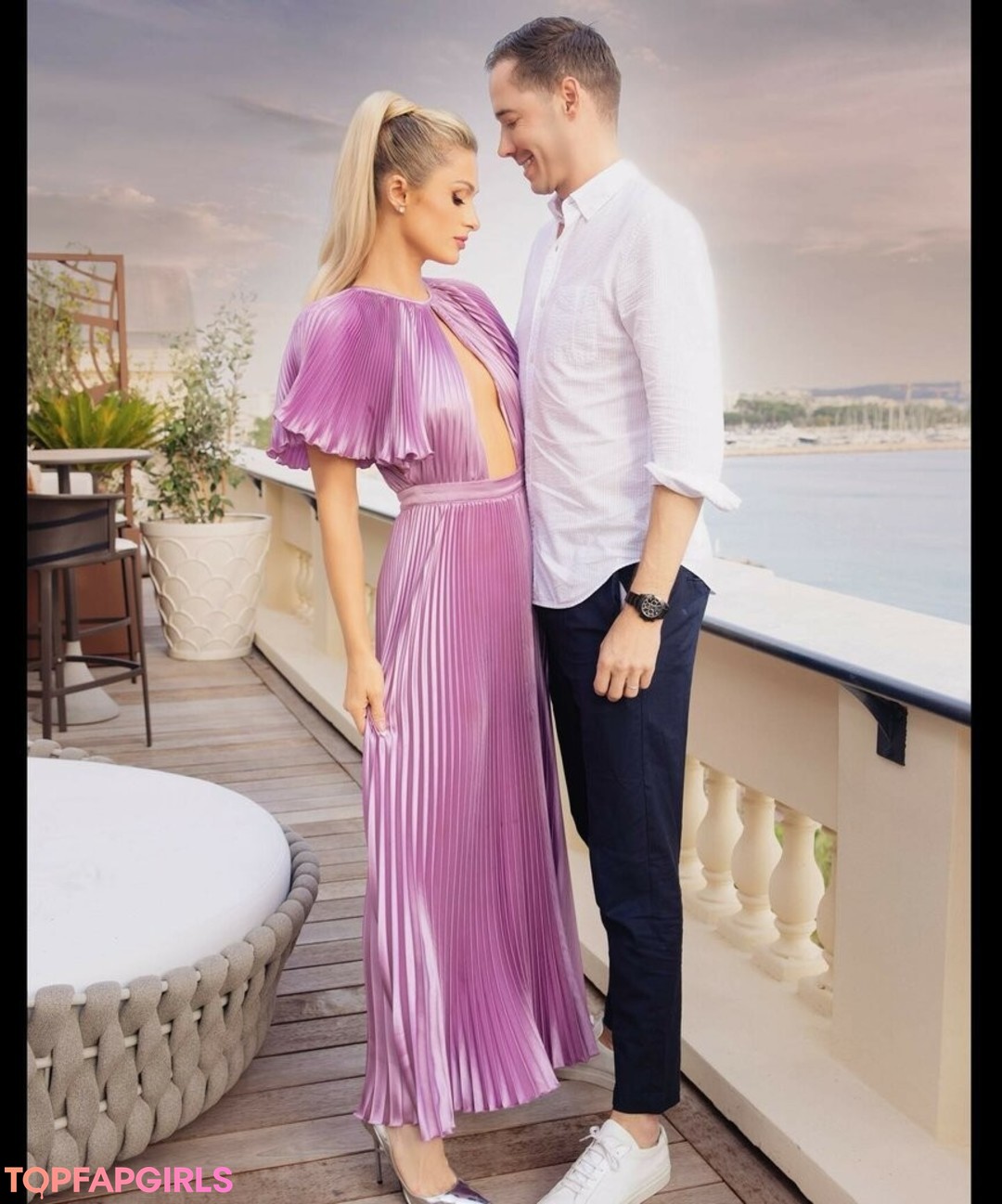 Foto desnuda filtrada de OnlyFans de Paris Hilton #235 Foto desnuda filtrada de OnlyFans de Paris Hilton #235