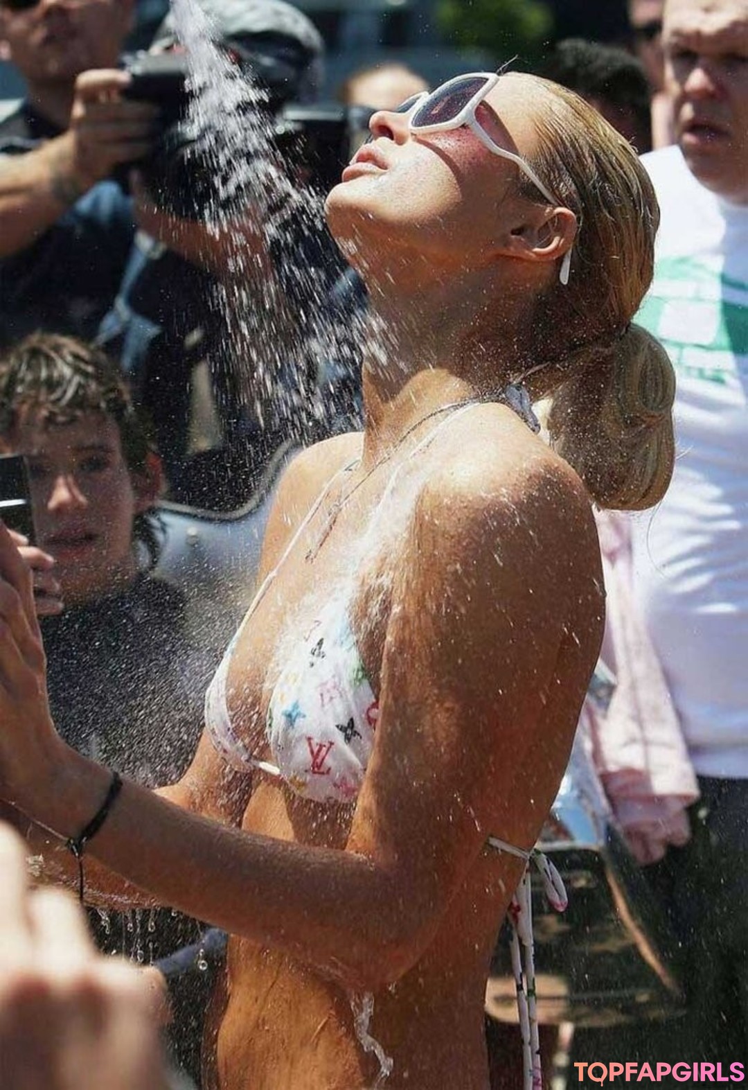 Foto desnuda filtrada de OnlyFans de Paris Hilton #37 Foto desnuda filtrada de OnlyFans de Paris Hilton #37