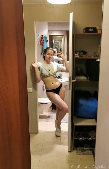 Foto desnuda filtrada de OnlyFans de Oniksiya Sofinikum