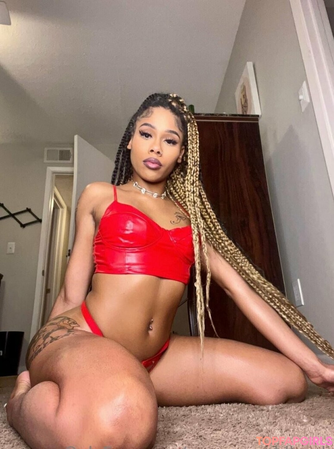Foto desnuda filtrada de OnlyFans de Moneyworldkardi #58 Foto desnuda filtrada de OnlyFans de Moneyworldkardi #58