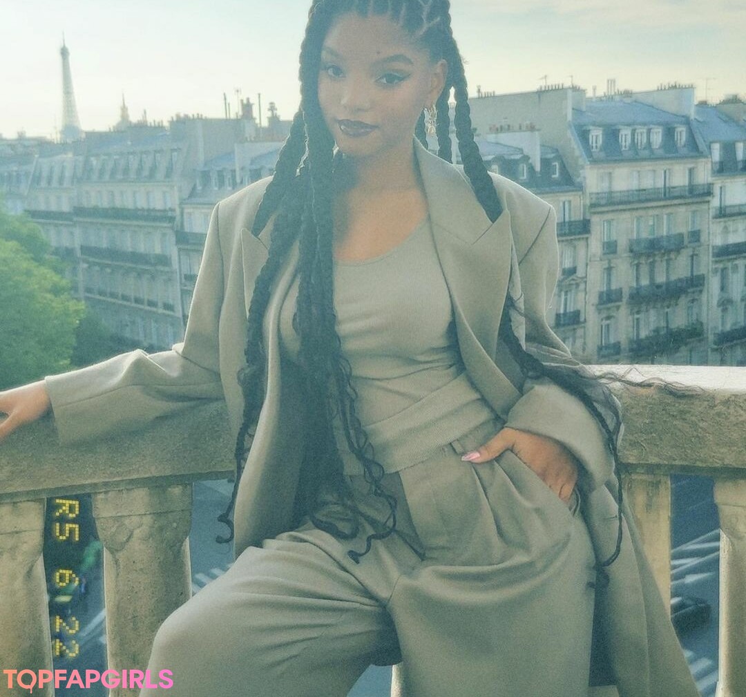 Foto desnuda filtrada de OnlyFans de Halle Bailey #286 Foto desnuda filtrada de OnlyFans de Halle Bailey #286